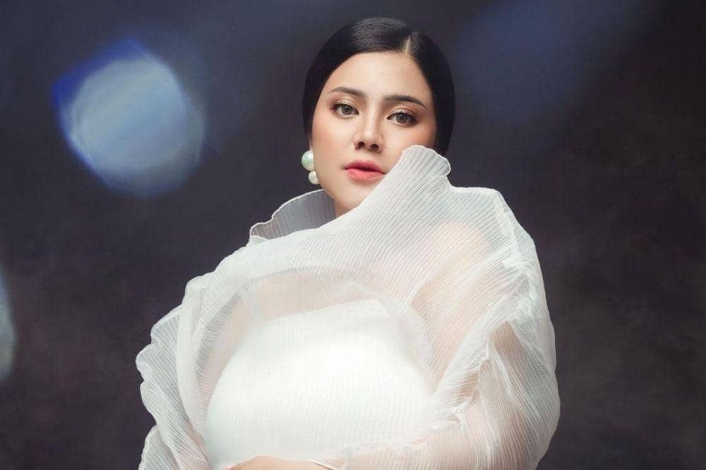 instagram.com/felicyangelista_