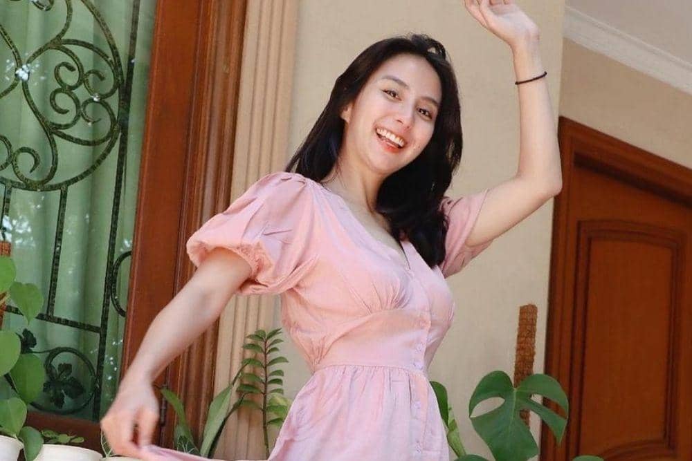 instagram.com/clairineclay