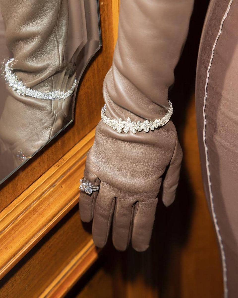 instagram.com/kimkardashian