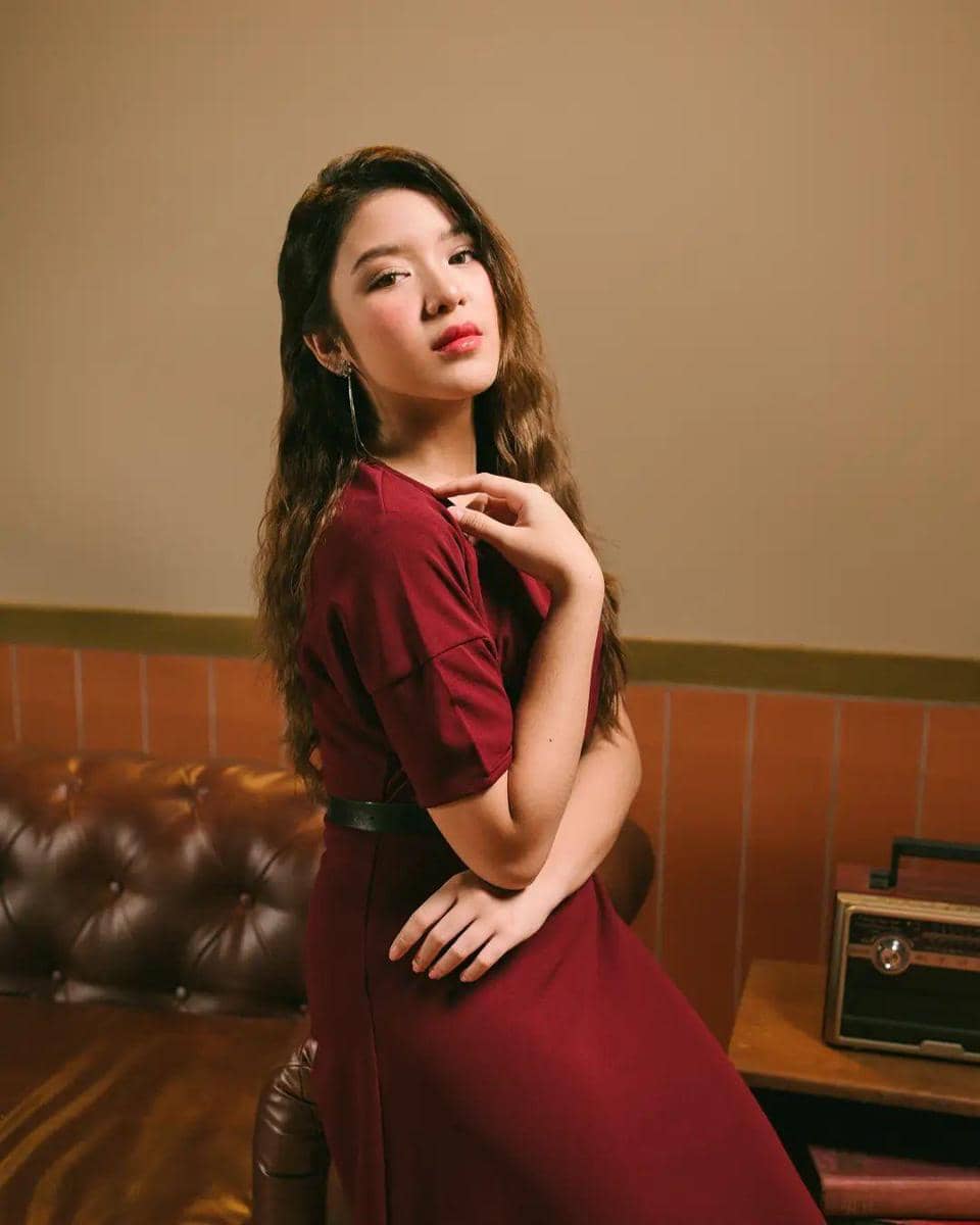 instagram.com/tiaraandini