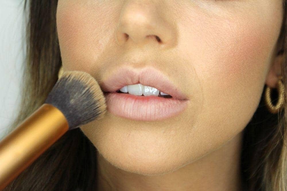Cara Menggunakan Lipstik Agar Bibir Terlihat Penuh, glossybox.co.uk