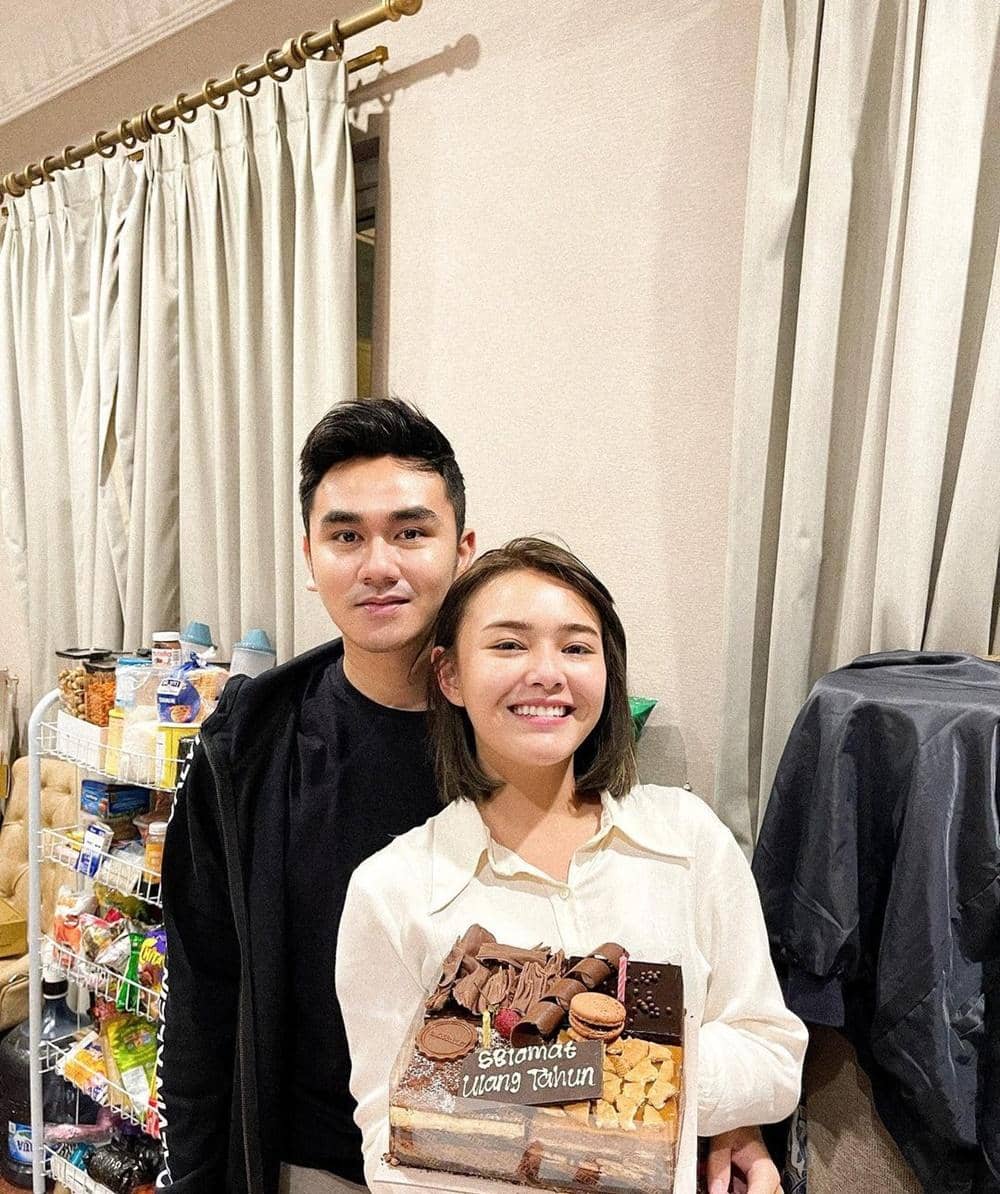 Instagram.com/dikintam