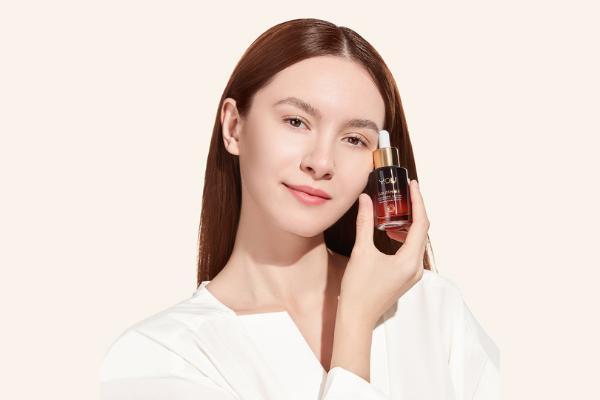 Solusi Kerutan dan Garis Halus Wajah: Y.O.U Golden Age Refining Serum