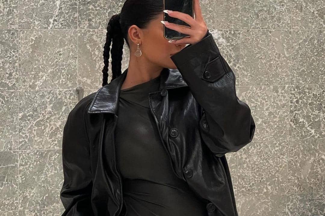 instagram.com/kyliejenner