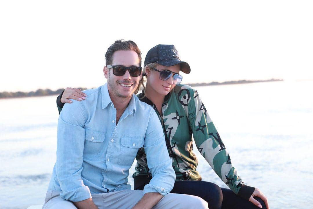 instagram.com/parishilton