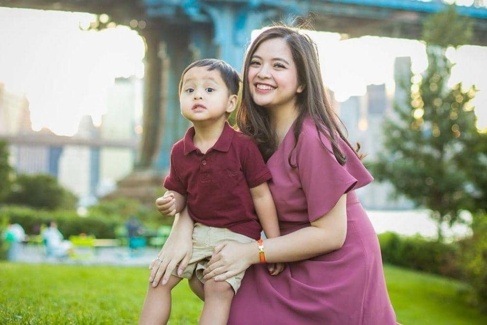 instagram.com/tasyakamila