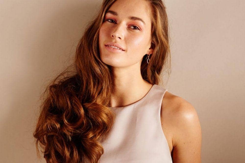 Cara Mengatasi Rambut Bercabang Tanpa Harus Dipotong, momtastic.com