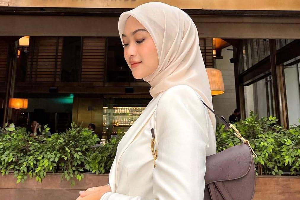 instagram.com/indahnadapuspita