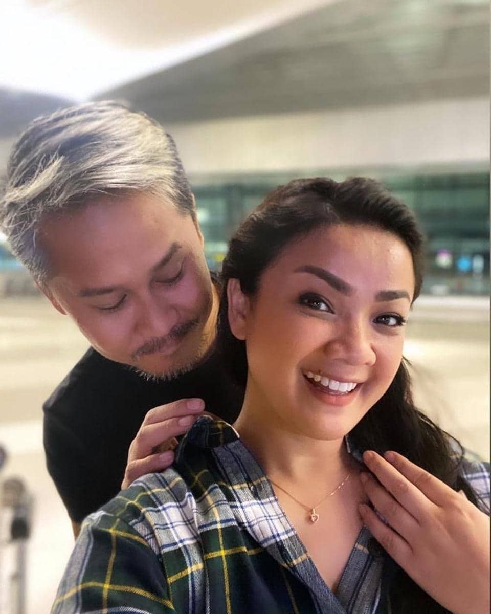 Instagram.com/ernest_cokelat