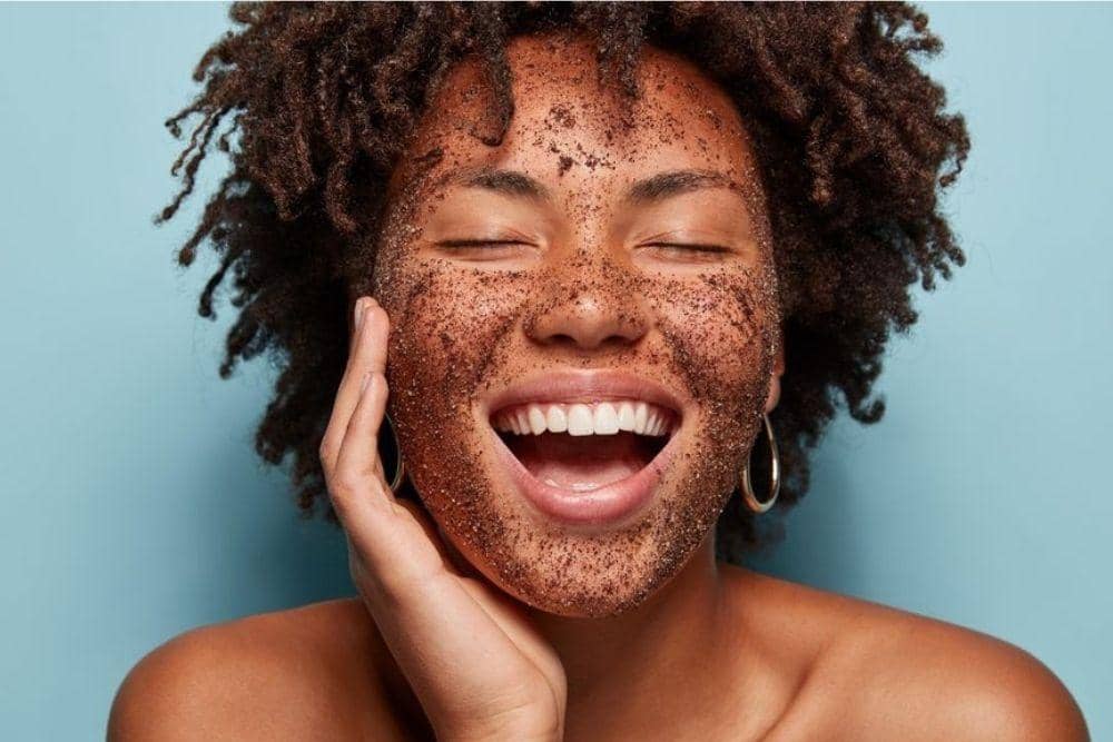 Cara Merawat Kulit saat Musim Hujan, womenshealthmag.com