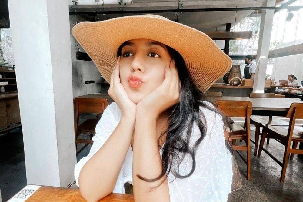 instagram.com/nessiejudge