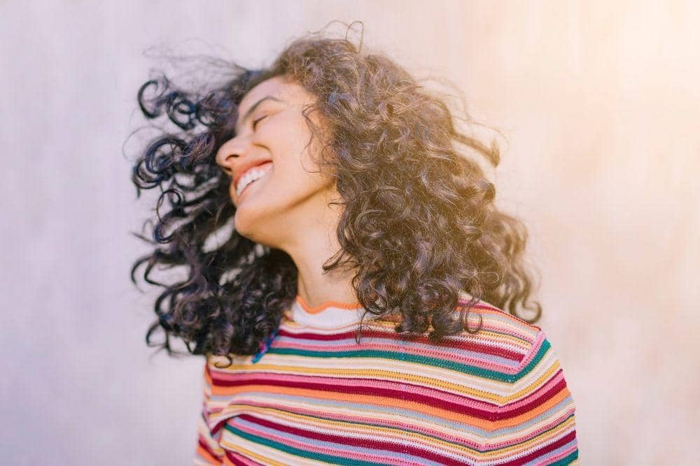 Cara Meluruskan Rambut Secara Alami, freepik.com