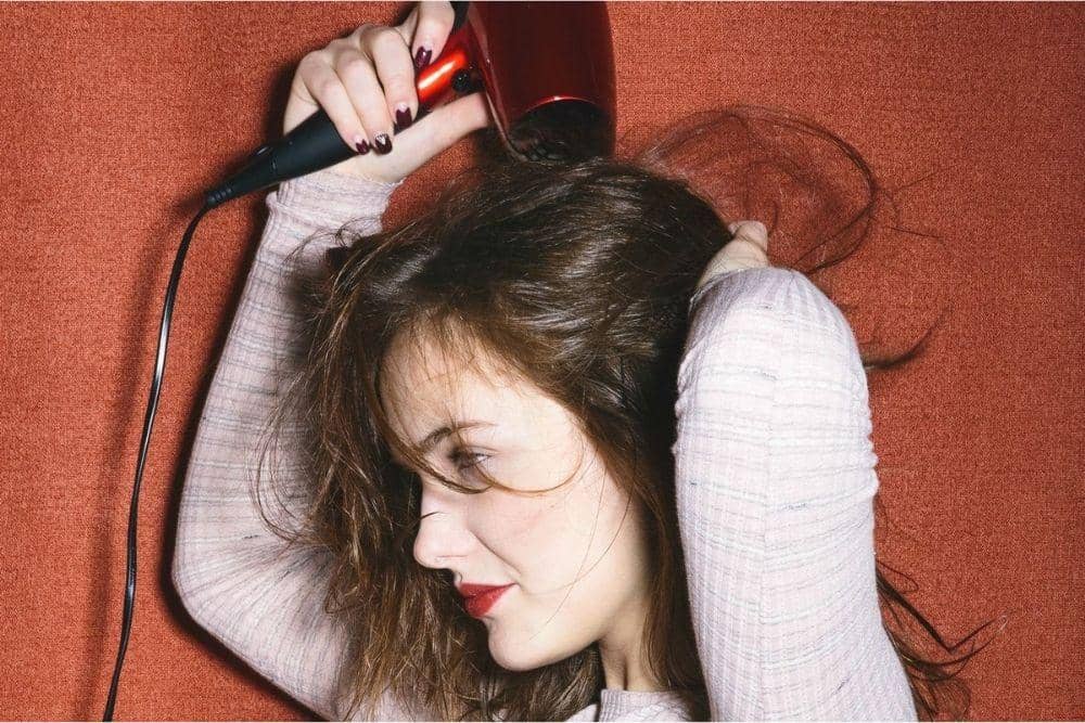 Cara Meluruskan Rambut Secara Alami, glamour.com