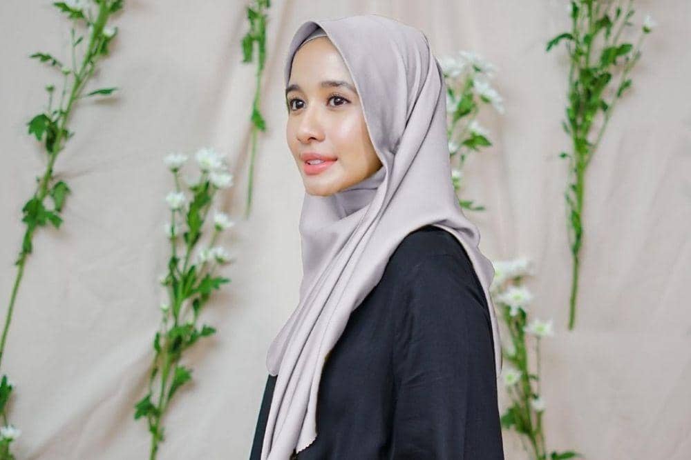 instagram.com/laudyacynthiabella