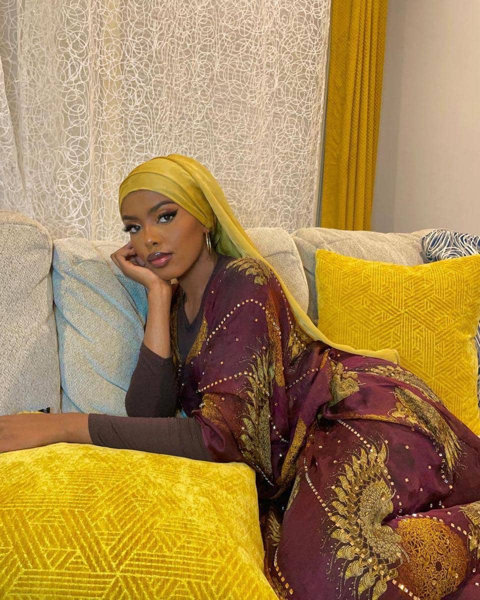 instagram.com/khadija.omarr