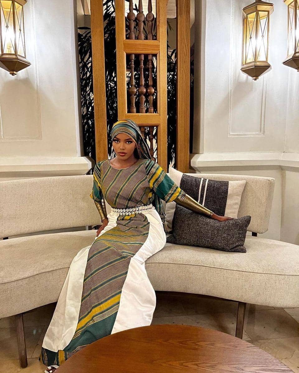 instagram.com/khadija.omarr