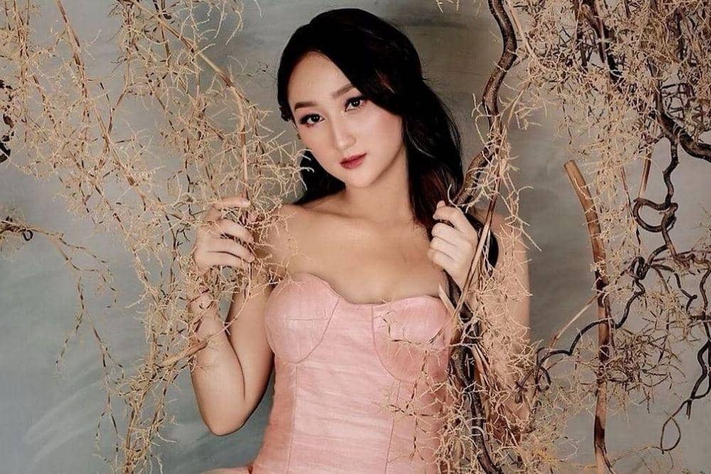 instagram.com/sandrinamazayya