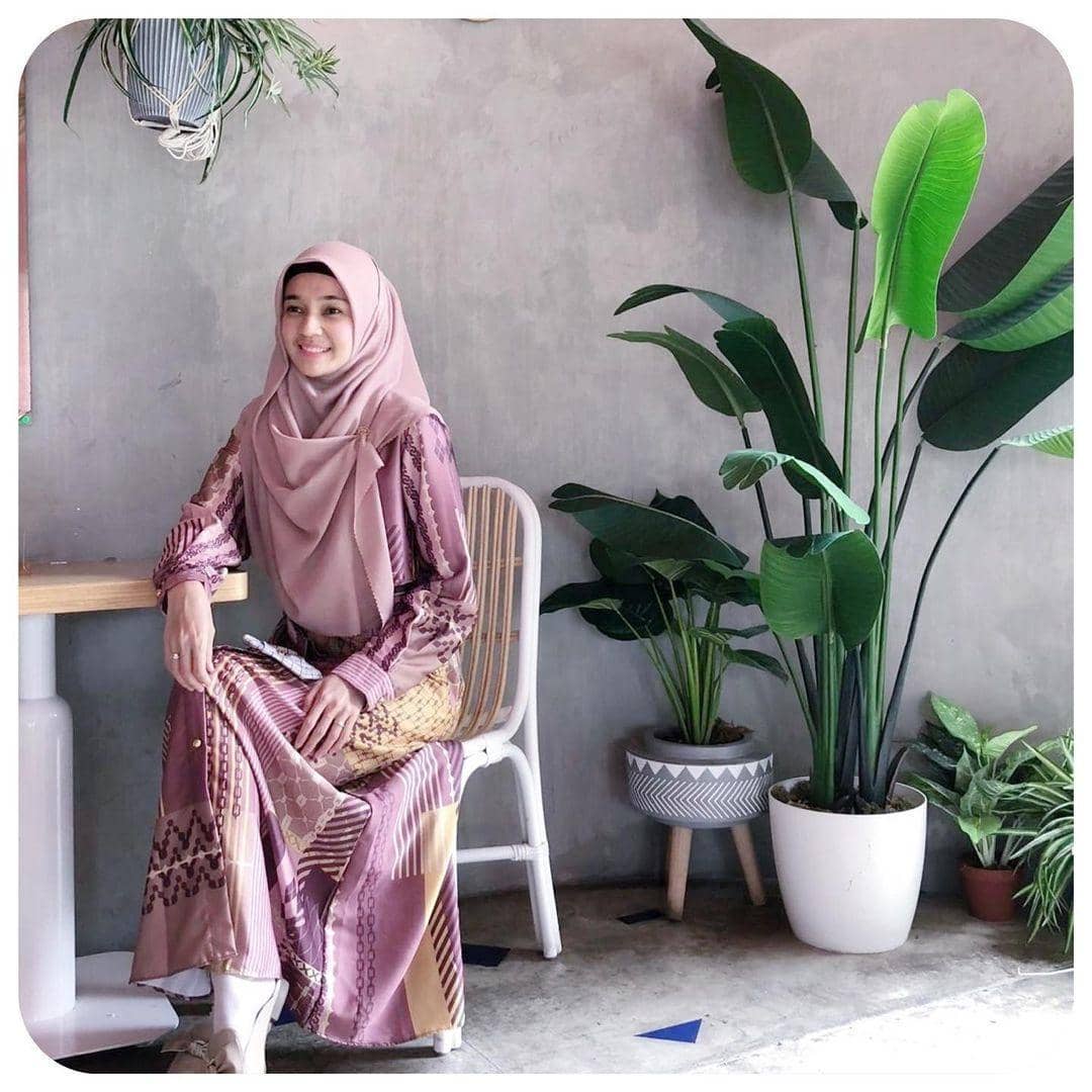 instagram.com/dhiniaminarti