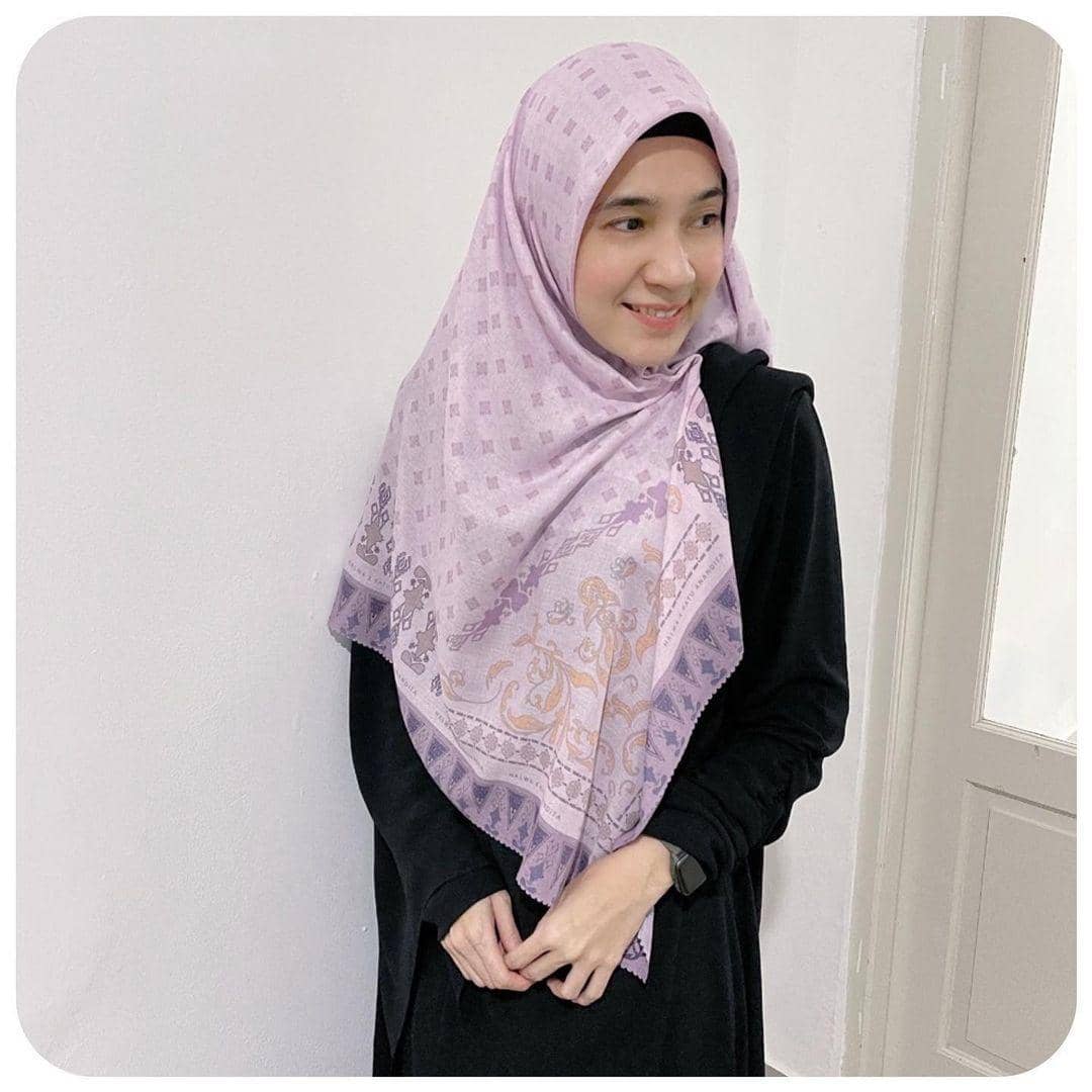 instagram.com/dhiniaminarti