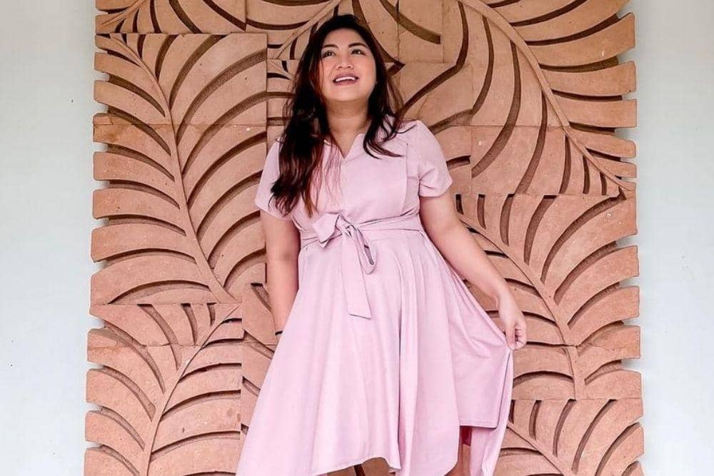 instagram.com/tiarapangestika