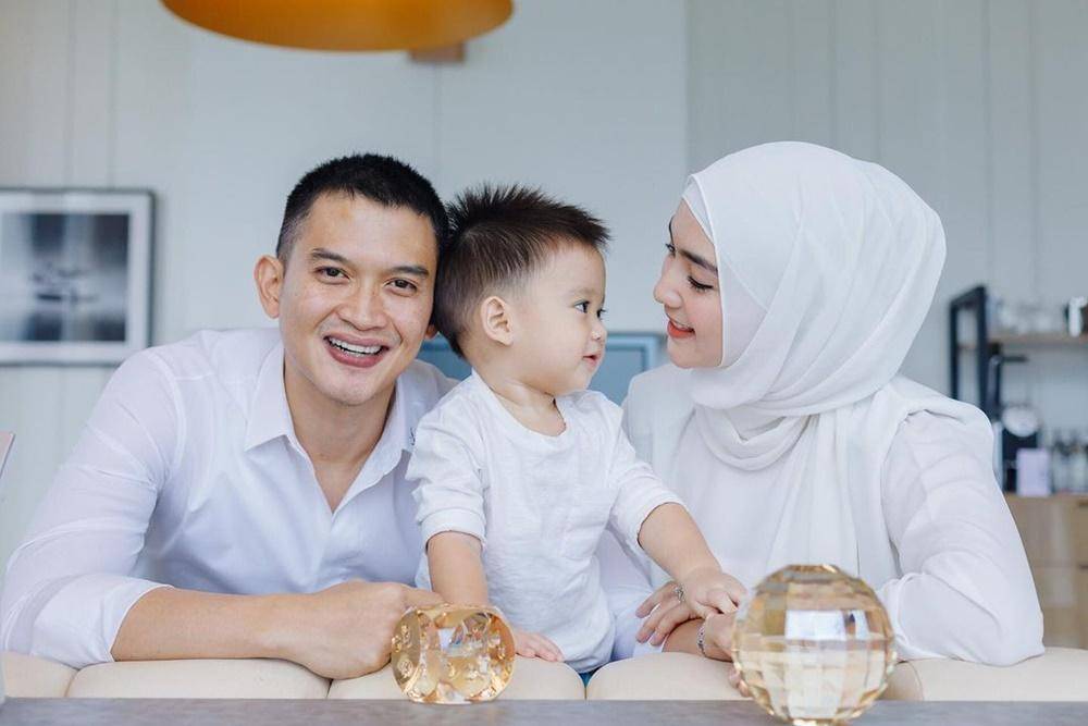 9 Momen Anniversary Rezky Aditya & Citra Kirana, Setia Saat Suka Duka