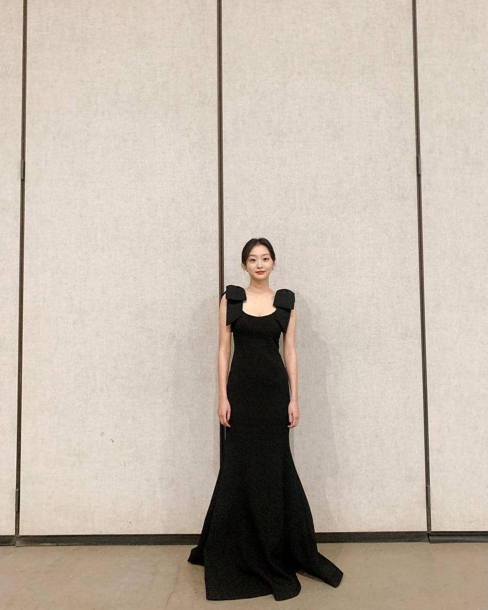 instagram.com/d_a___m_i