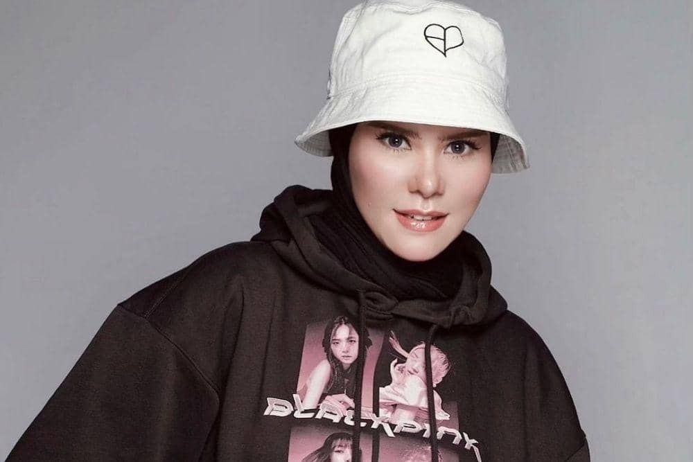 instagram.com/angellelga