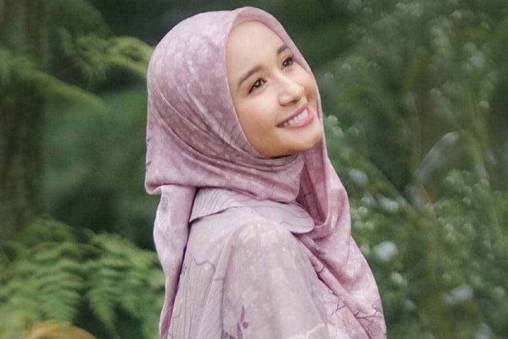 instagram.com/laudyacynthiabella