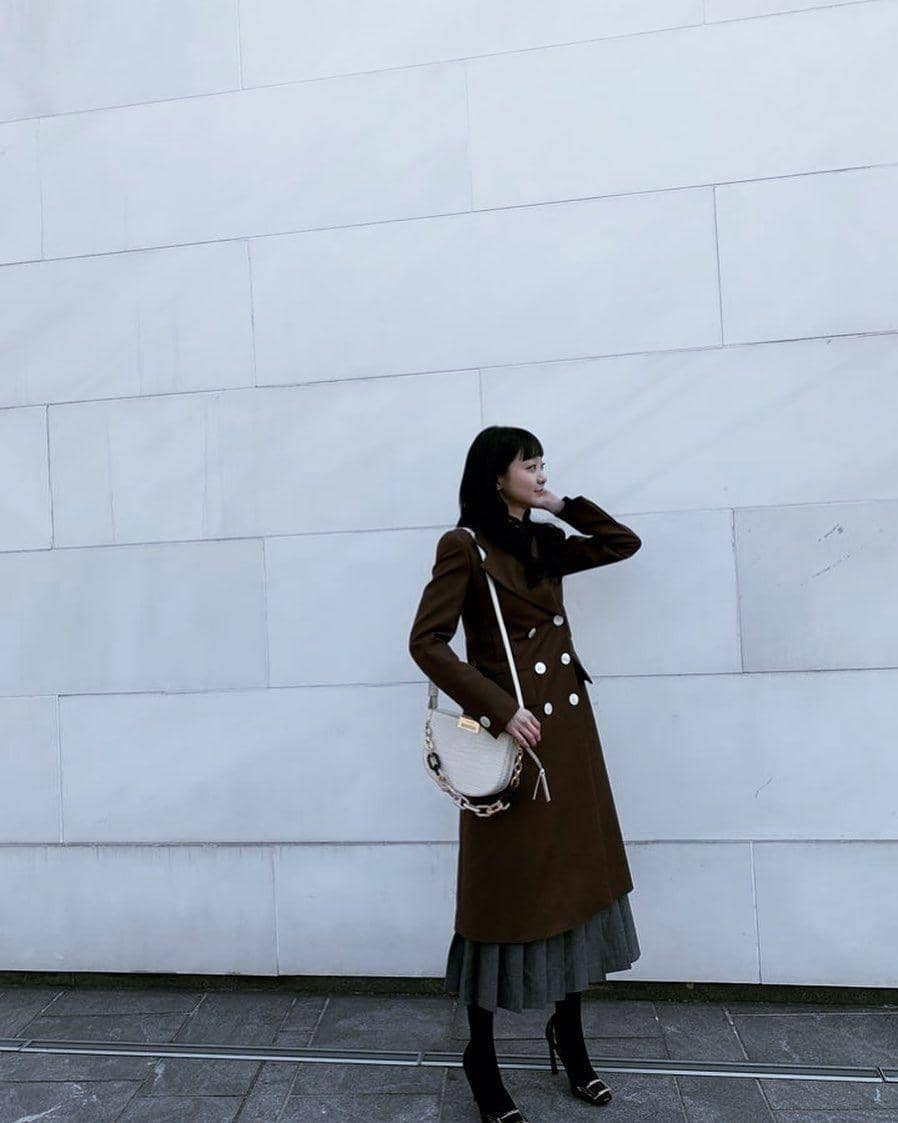 instagram.com/d_a___m_i