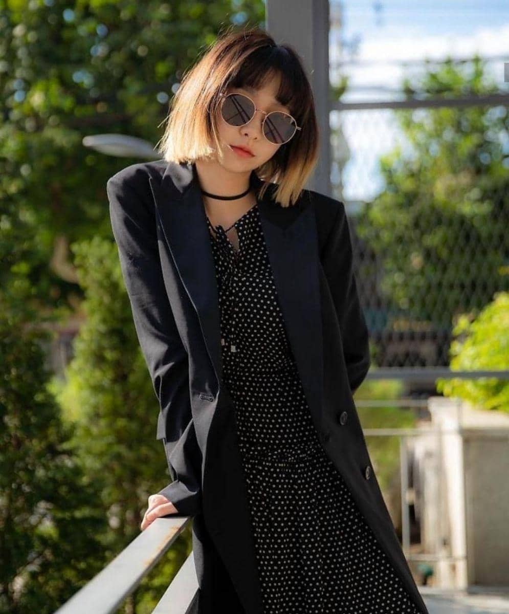 instagram.com/d_a___m_i