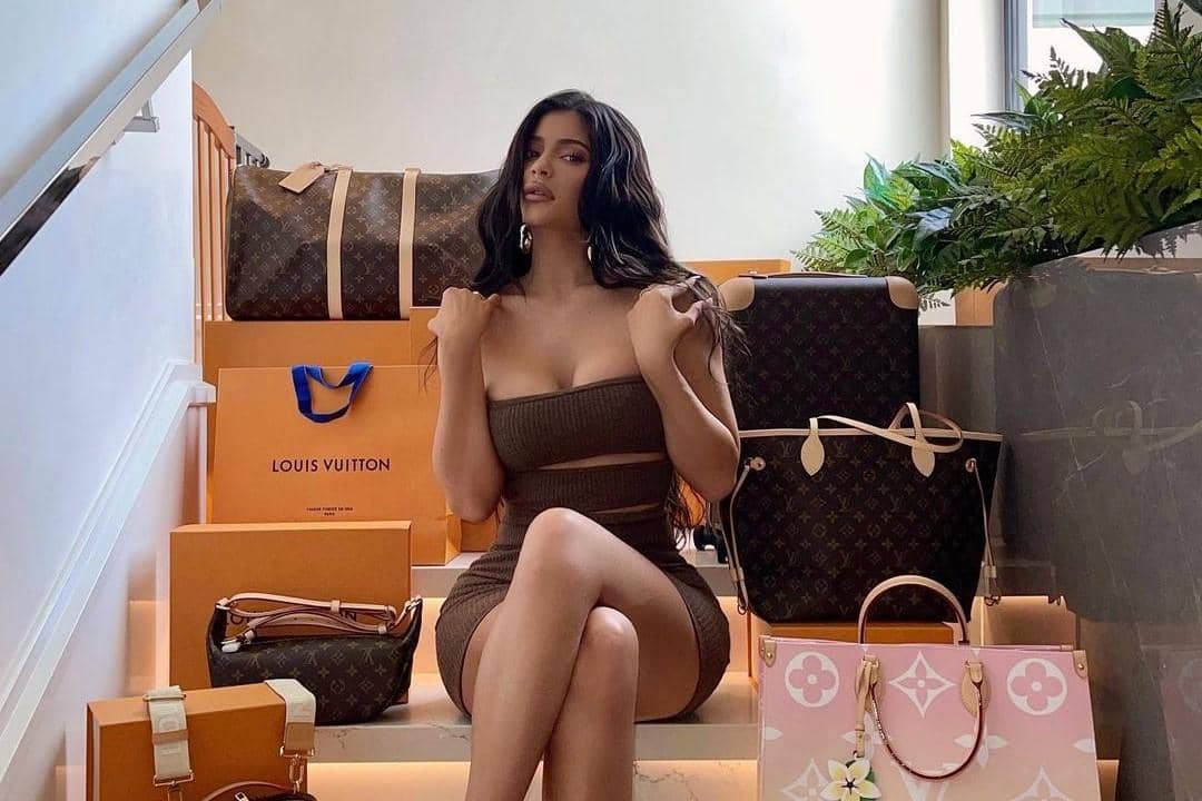instagram.com/kyliejenner