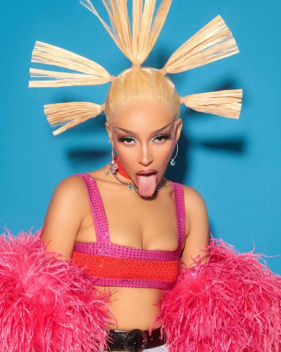 instagram.com/dojacat