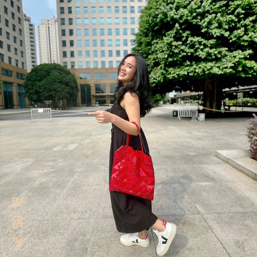 instagram.com/dea_ananda