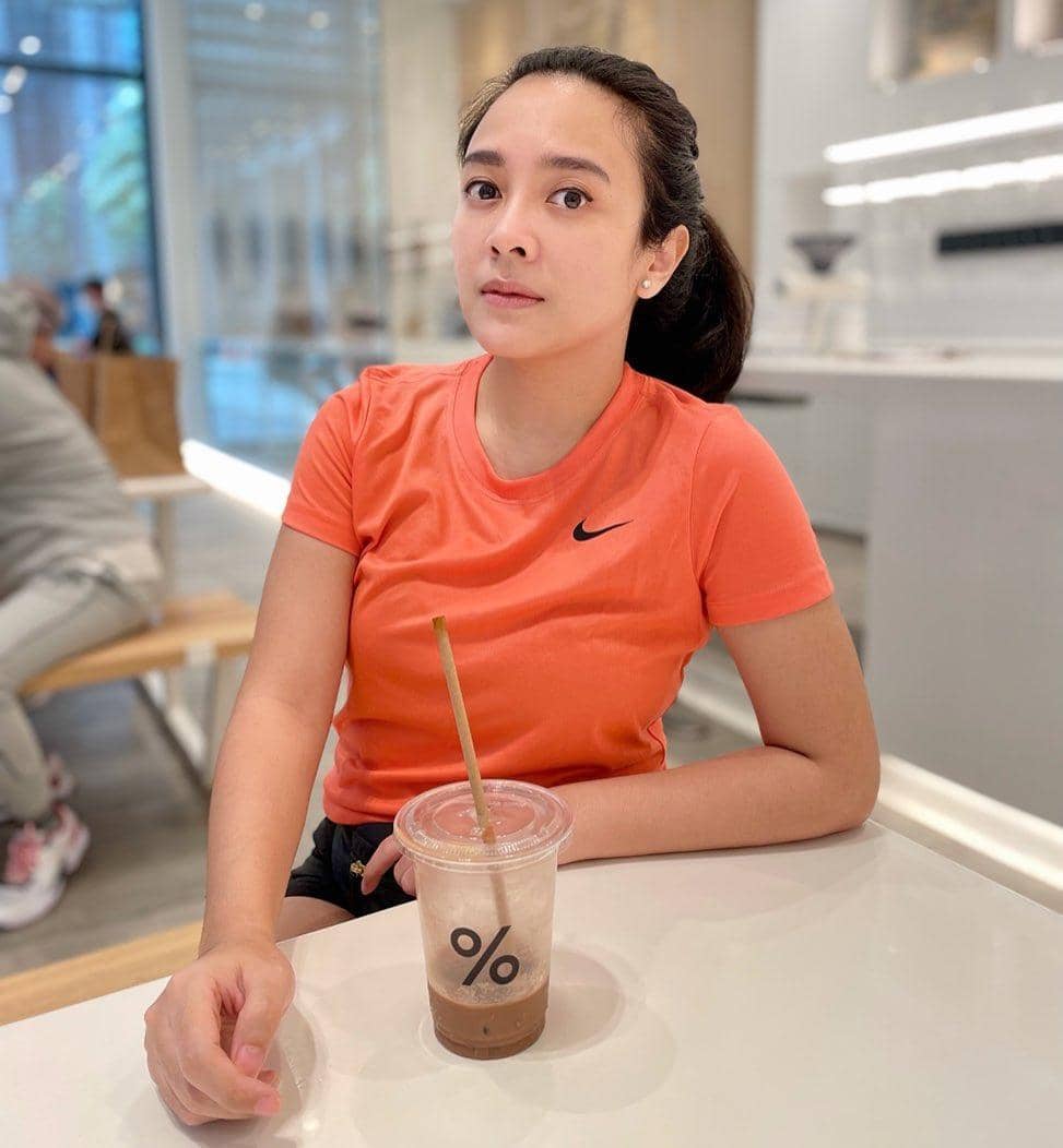 instagram.com/dea_ananda/