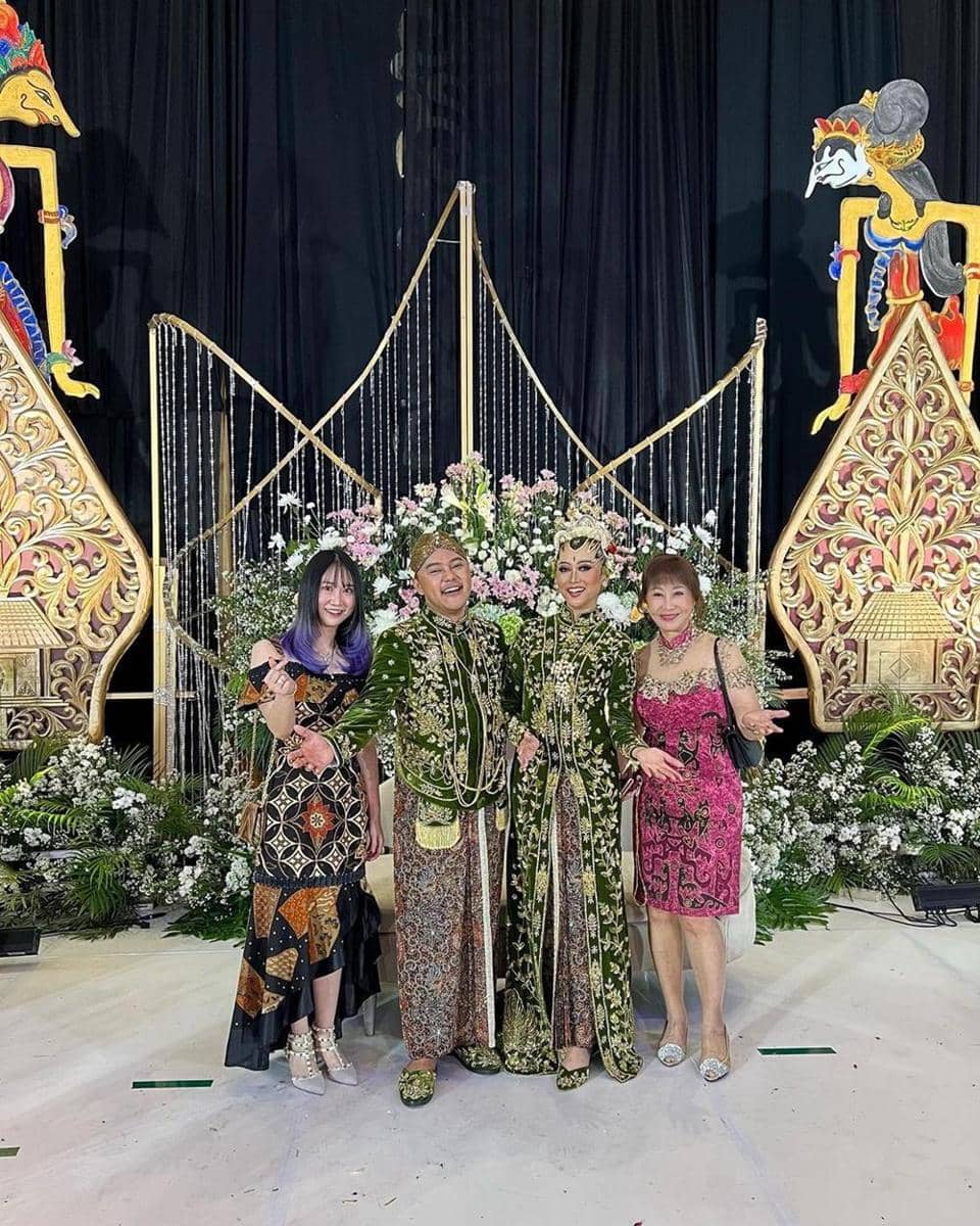 Instagram.com/adelinemargaret