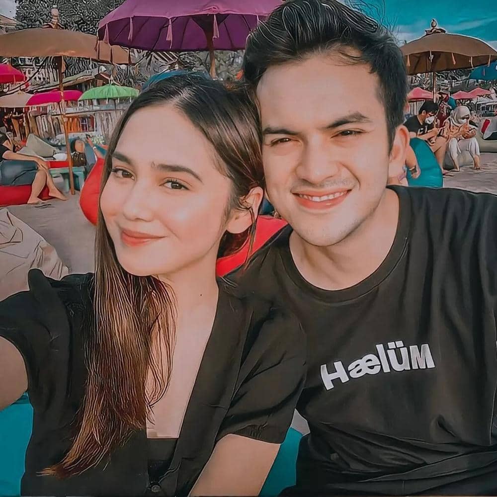 Instagram.com/rizkysyifa._