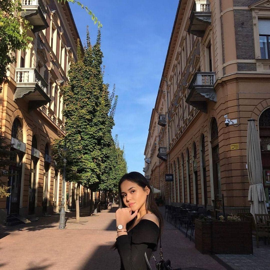 instagram.com/edlnlaura