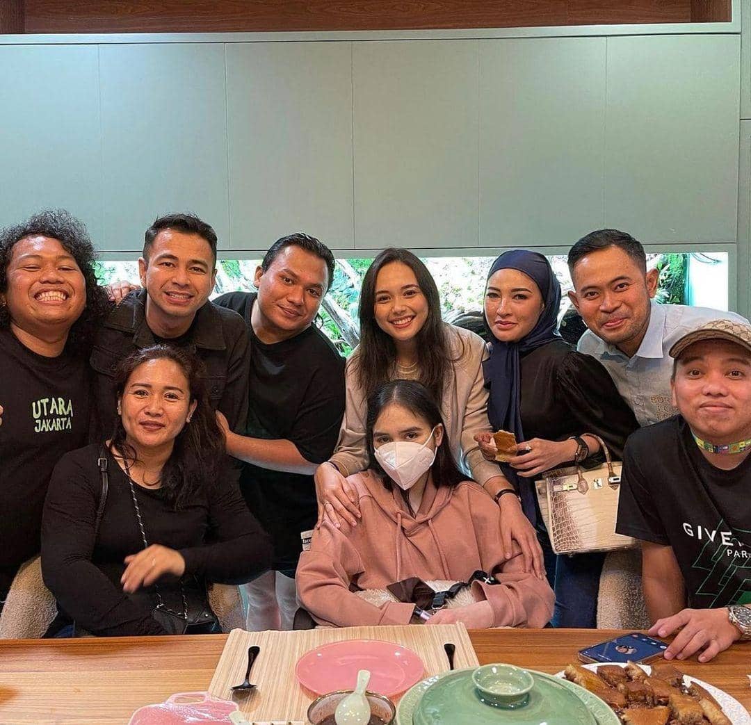 instagram.com/edlnlaura