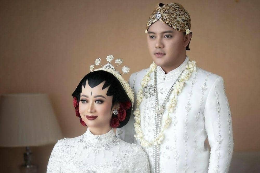 instagram.com/hemasnura