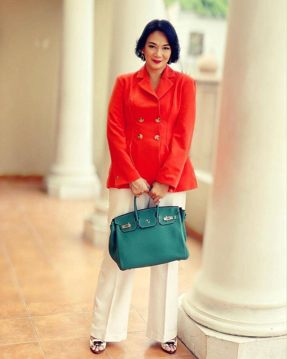 instagram.com/bu_deedee