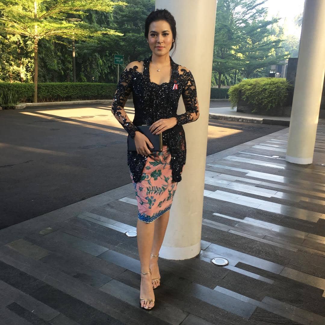 instagram.com/raisa6690