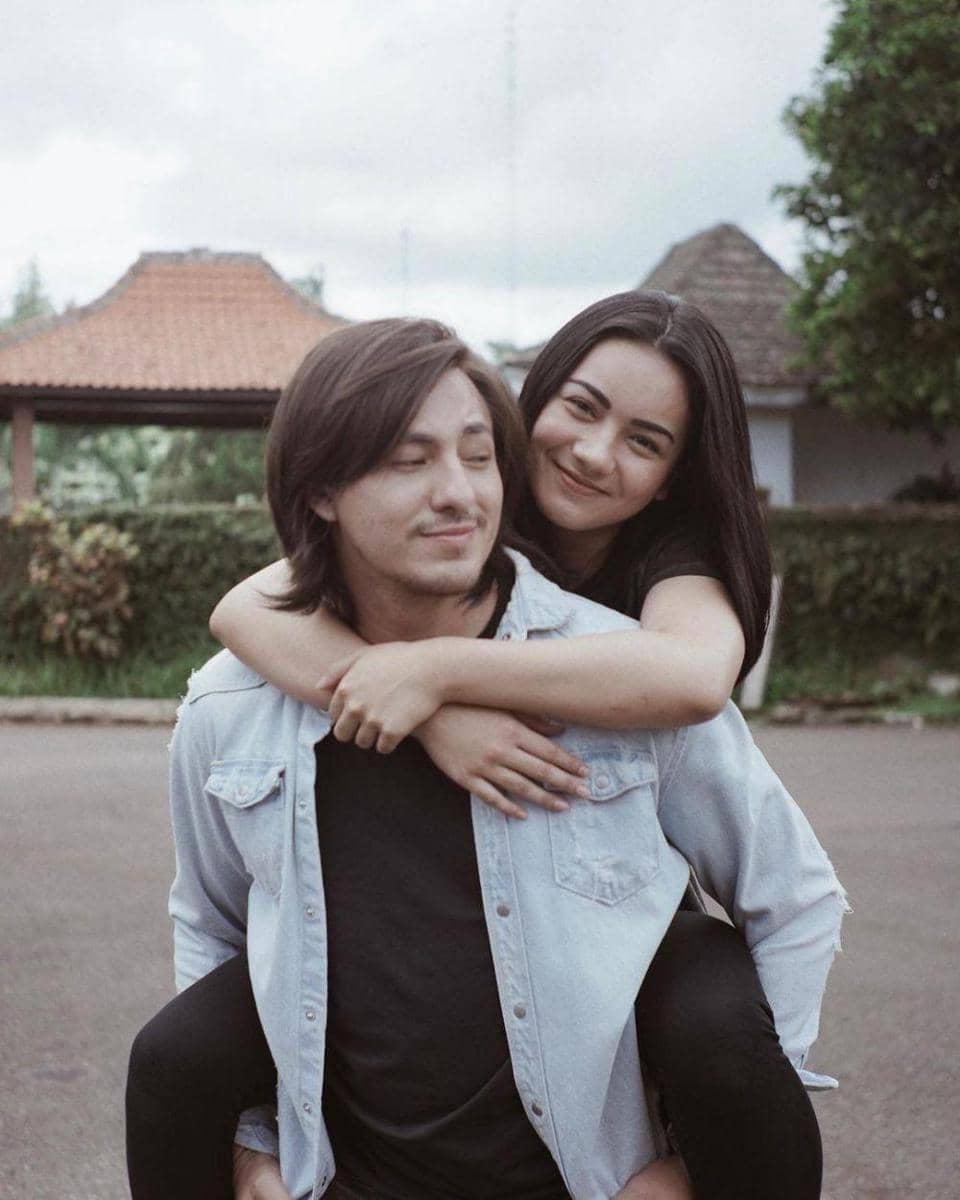 Instagram.com/ersyaurel