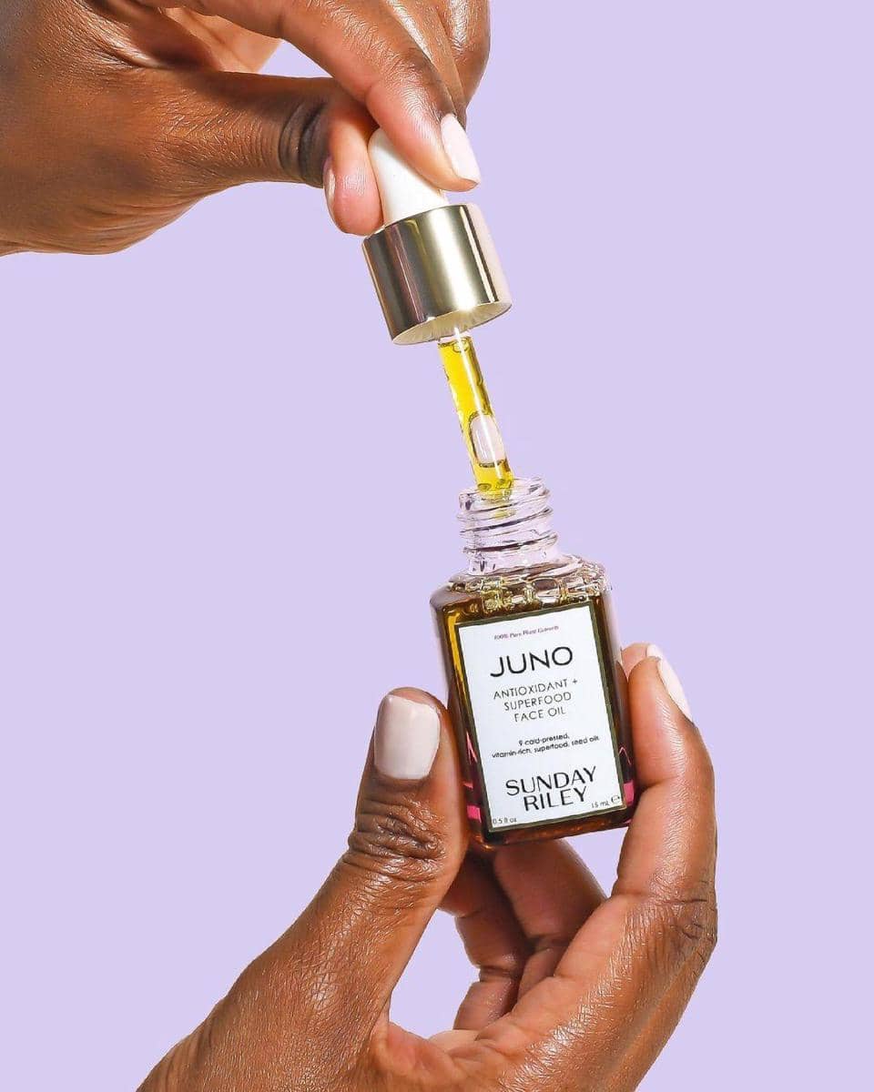 instagram.com/sundayriley/