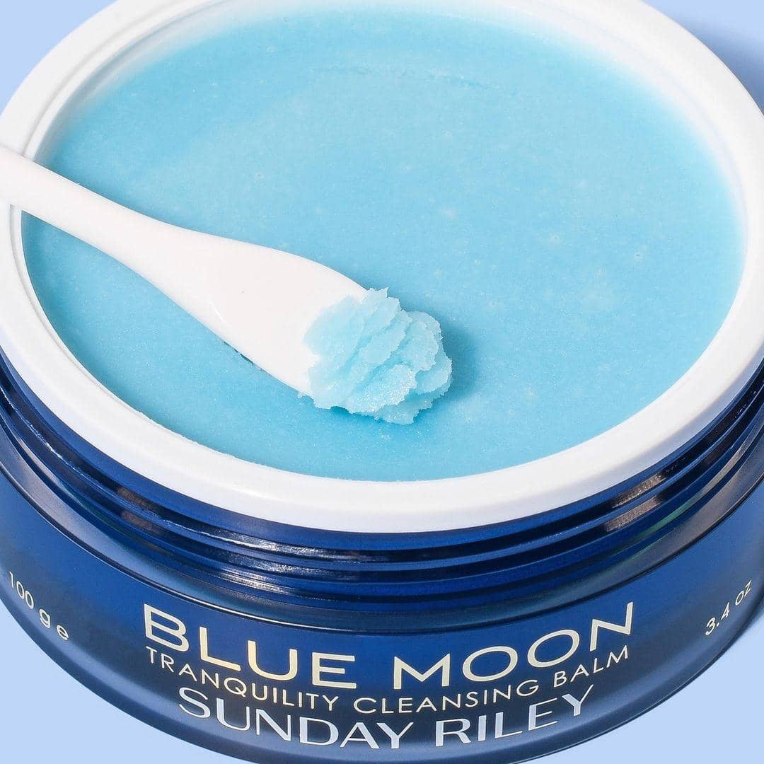 instagram.com/sundayriley/