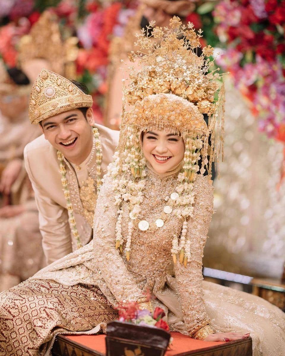 instagram.com/riaricis1795