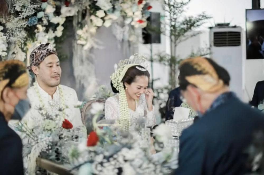 Youtube.com/MYLIVESTREAM