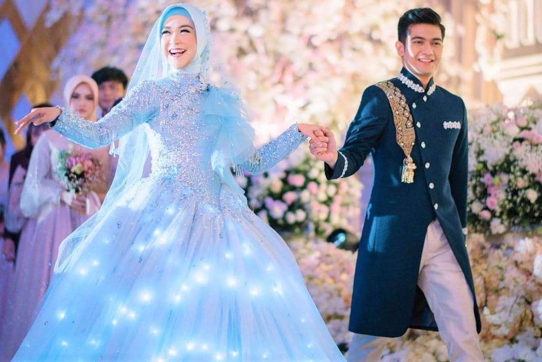 instagram.com/riaricis1795