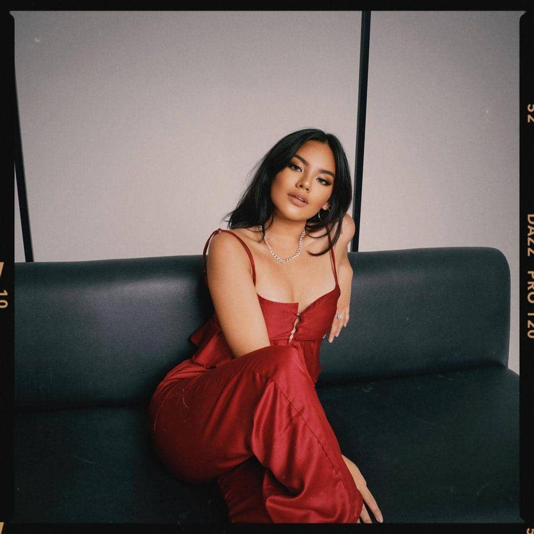 instagram.com/shafaharris