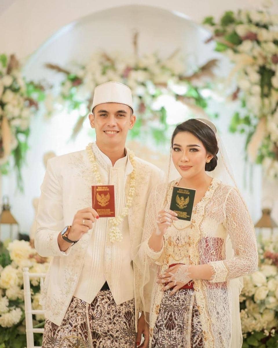 Instagram.com/destiarasarii