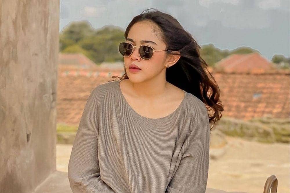 instagram.com/destiarasarii